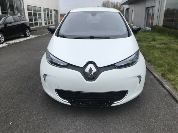 Renault Zoe elektrisch automaat – ideale stadswagen – navi – rear camera – parelmoer wit bei Garage De Poorter in 8530 Harelbeke